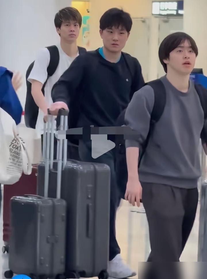 一块银牌，遮不住日本乒乓的血腥溃败。松岛辉空，不过是为伊藤美诚们埋单的祭品。