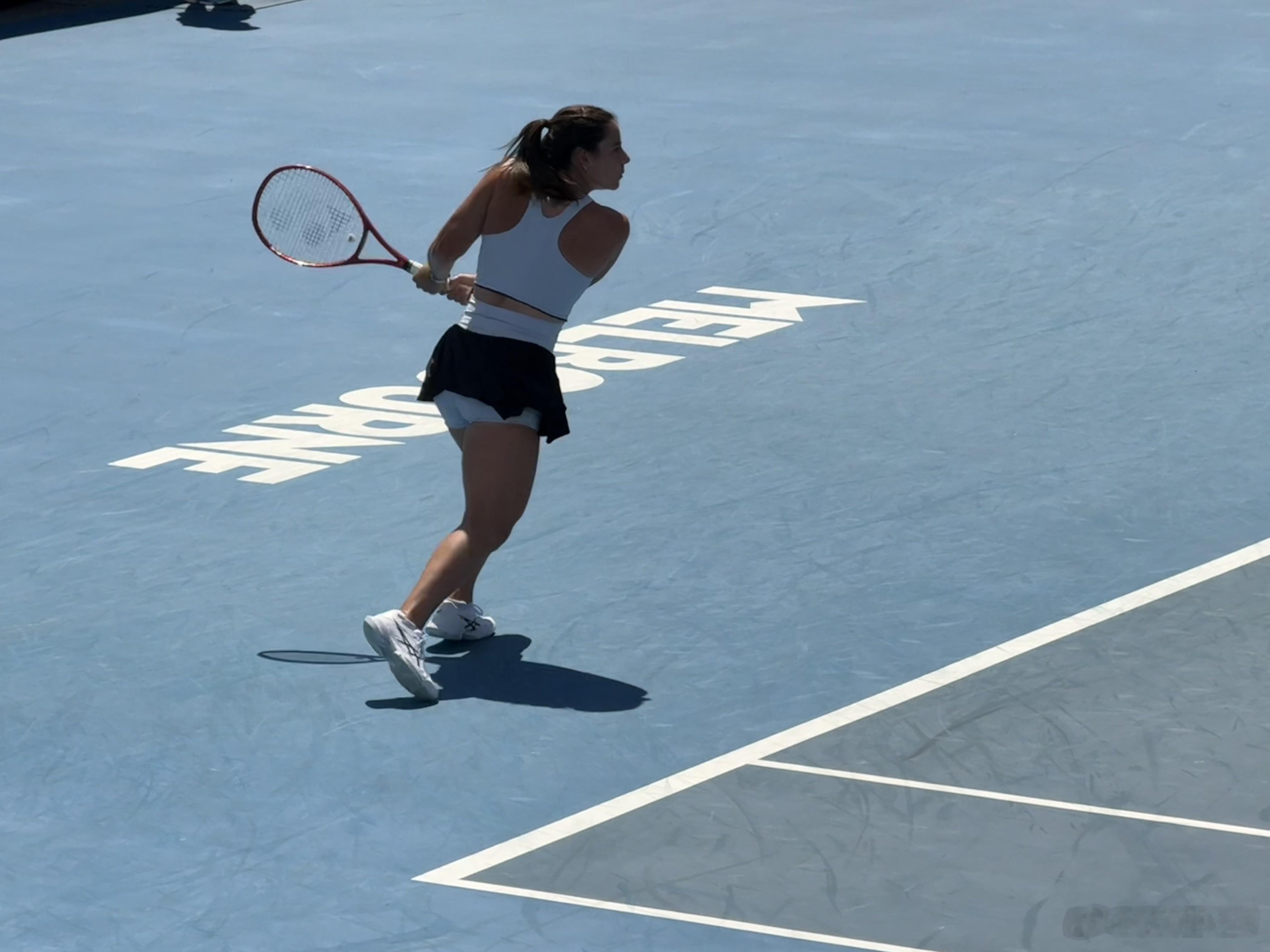 经过这个冬训，二富是不是练壮了?目前二富手持08 VCORE 98先下一盘领先里