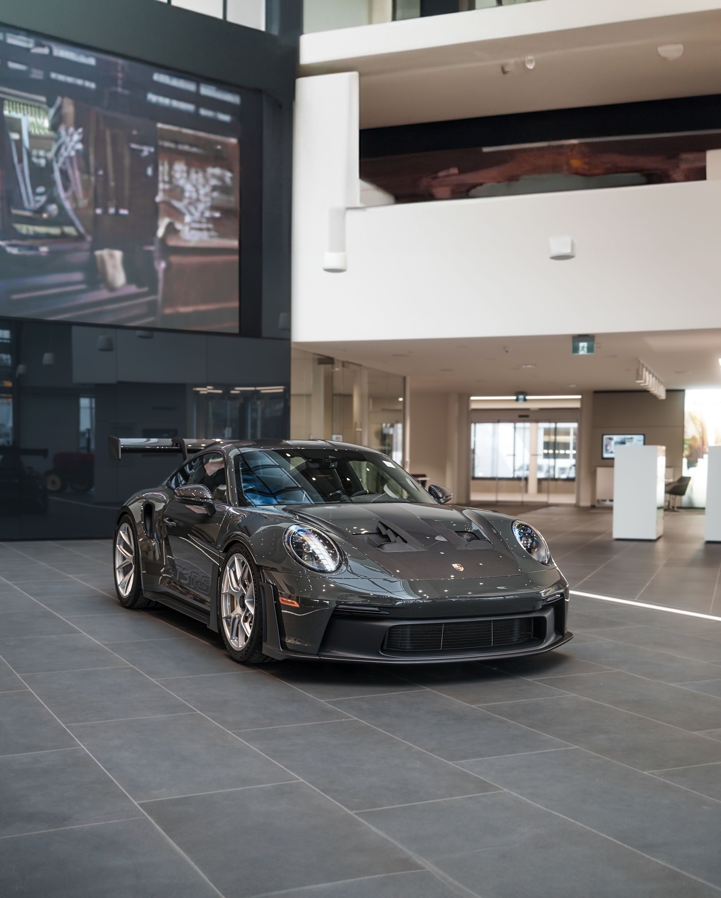 Porsche 911 (992.1) GT3 RS Color  PTS Sl