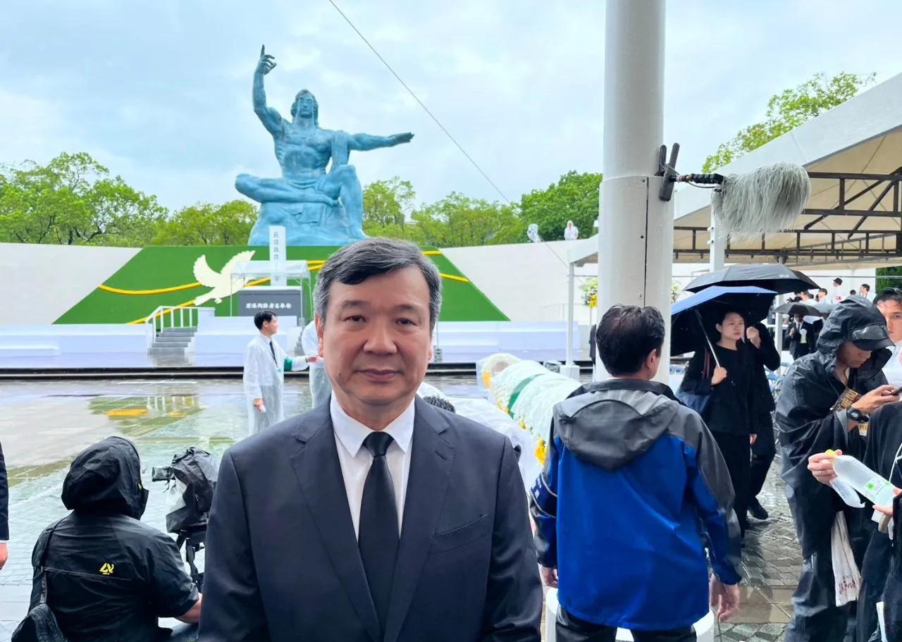 台媒报道，台湾驻日经济文化代表处代表李逸洋缺席了在日本长崎举行的和平祈念仪式。因