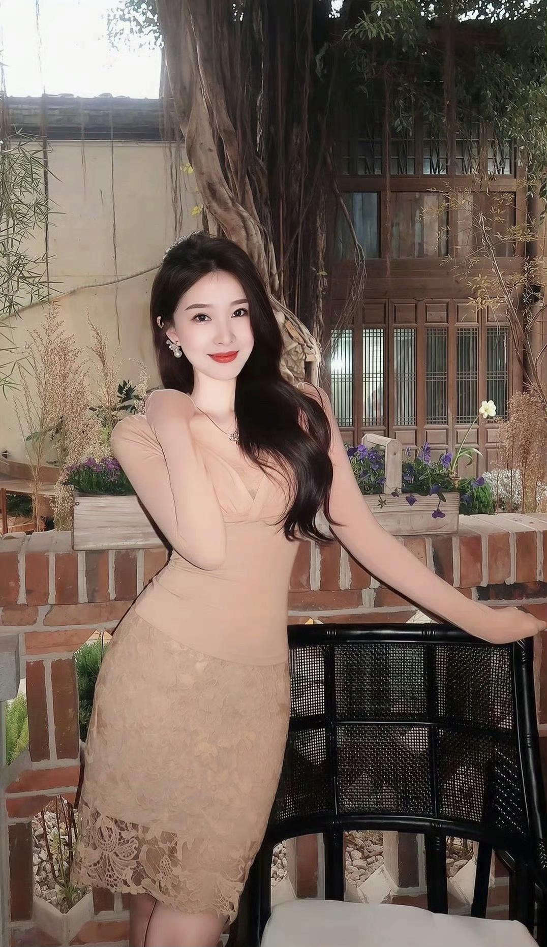 落落大方的美女！[来看我][来看我][来看我]