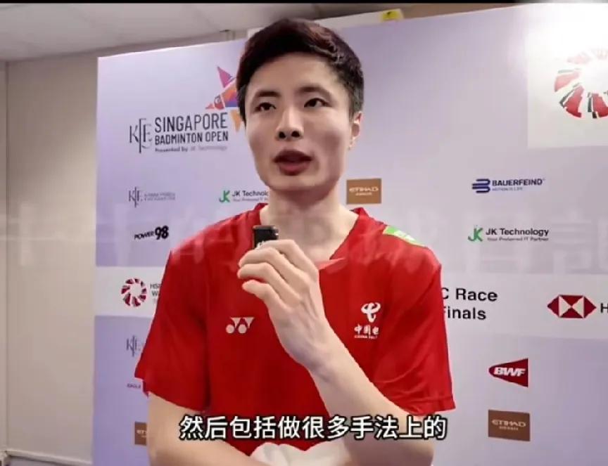 太激烈了！决胜局竟然撕扯到26-24，陆光祖最终战胜了石宇奇，晋级新加坡公开赛8