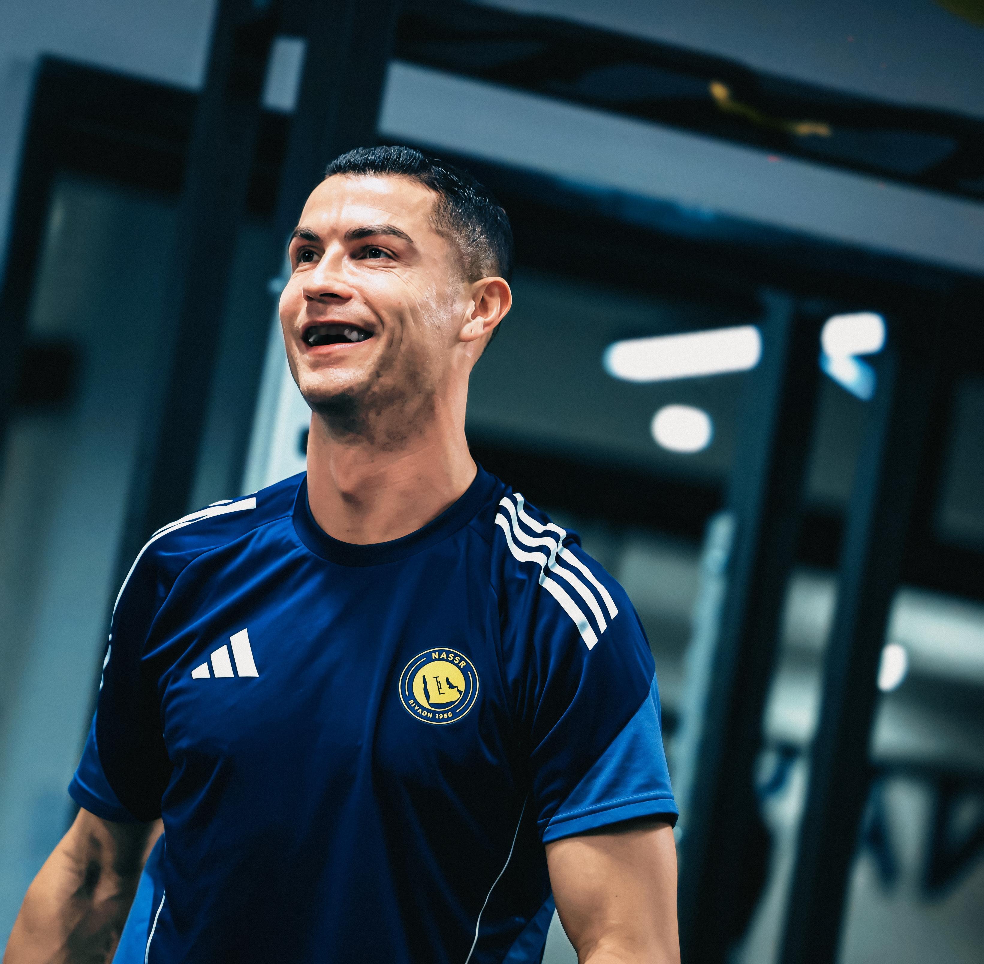 🛑 C罗回归训练啦 𝑪𝒓𝒊𝒔𝒕𝒊𝒂𝒏𝒐𝑹𝒐𝒏𝒂𝒍?