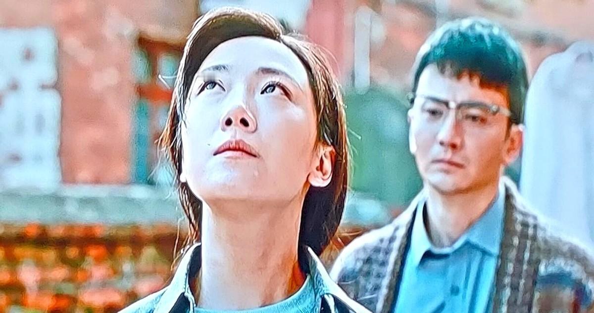 别信那部叫《依依向北风》的剧，根本不存在。
是人拿旧片段剪出来的，专挑扎心的桥段