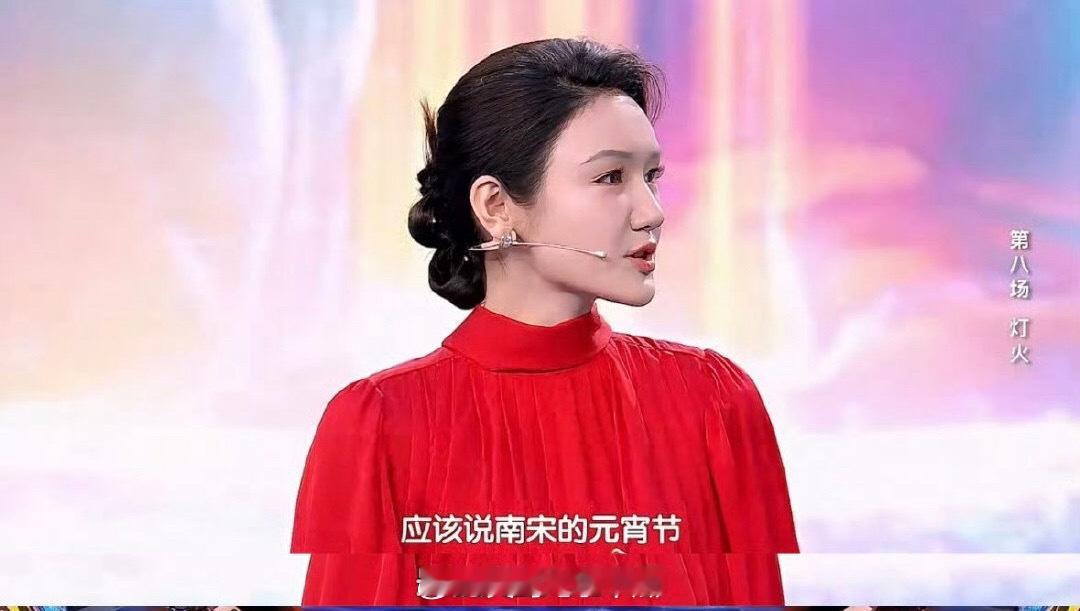 #看到宋朝六天假我轻轻碎了# 原来宋朝的元宵节竟然有6天的假期，听到这歌真的是轻