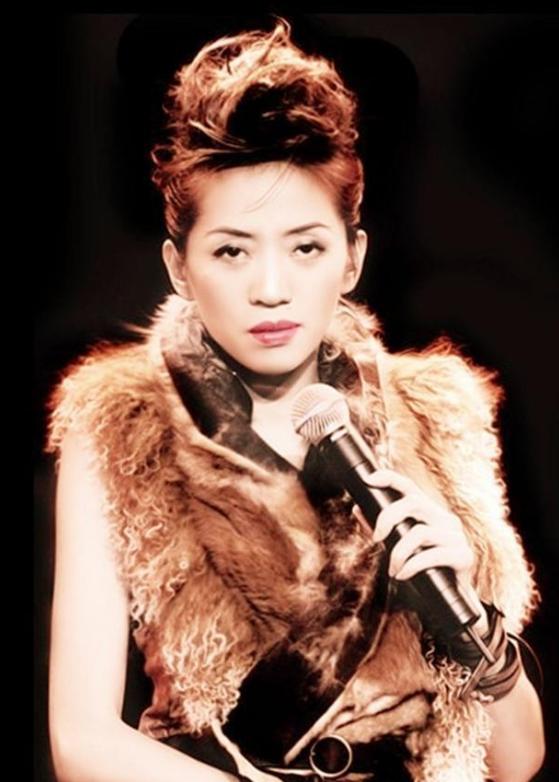 2003年，梅艳芳去世不久后，他的主治医生在一次采访中透露：“其实梅艳芳的病完全