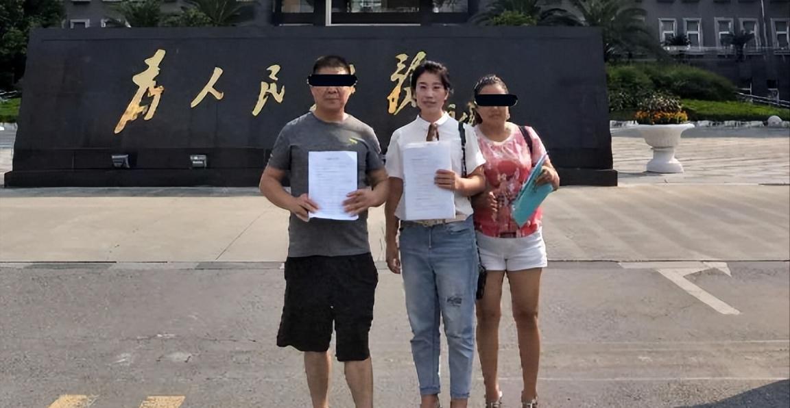 “任性的权利！”四川成都，女子和2个闺蜜在茶楼打牌助兴，每次5元，说好了谁赢谁买