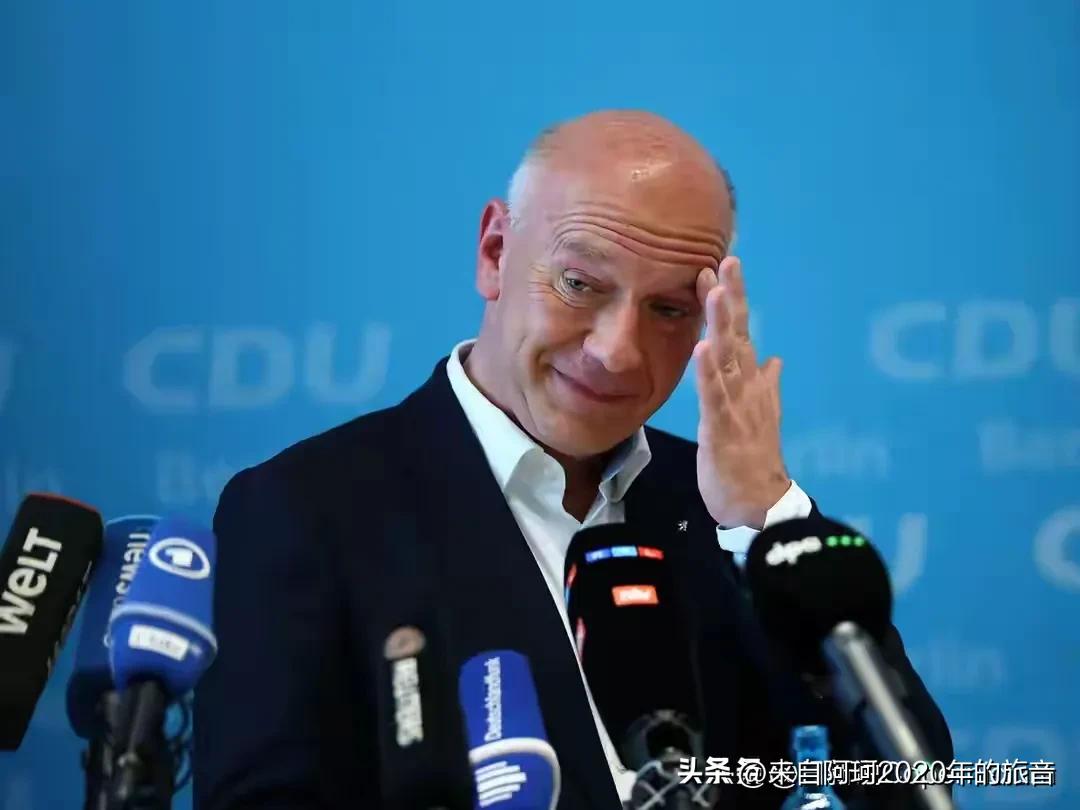 美加港口大桥月底开通，特朗普威胁要一半所有权，加拿大会忍吗？
底特律与加拿大温莎