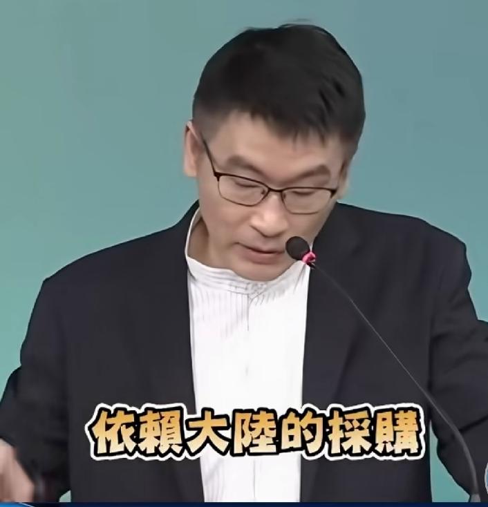 梁文杰对台东农民说“别种了”——这不就是“何不食肉糜”？

梁文杰在回应台东凤梨