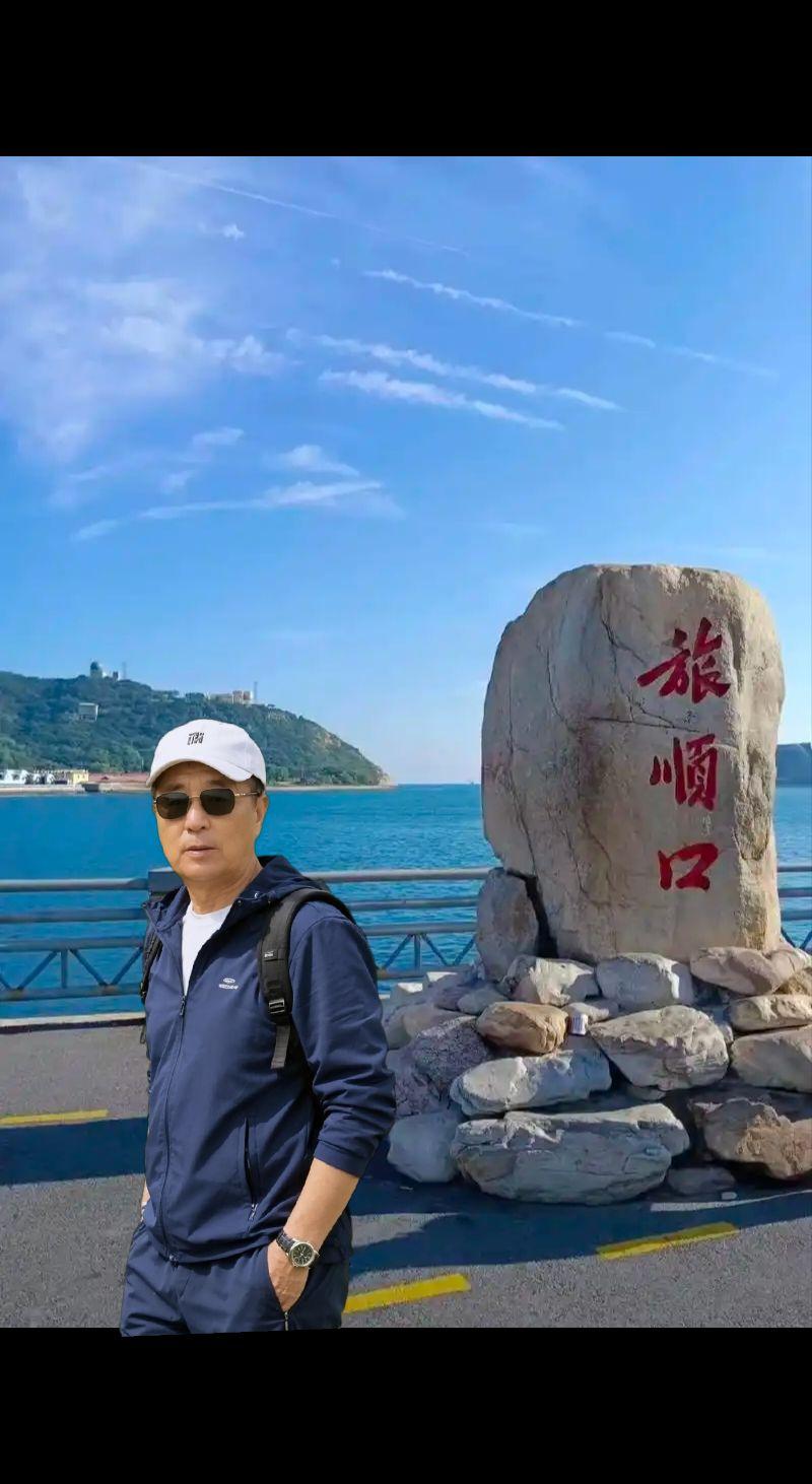 海边的景点打卡 与天涯石合影 浪漫的沿海城市 有海的城市好像更浪漫一些 中国南澳