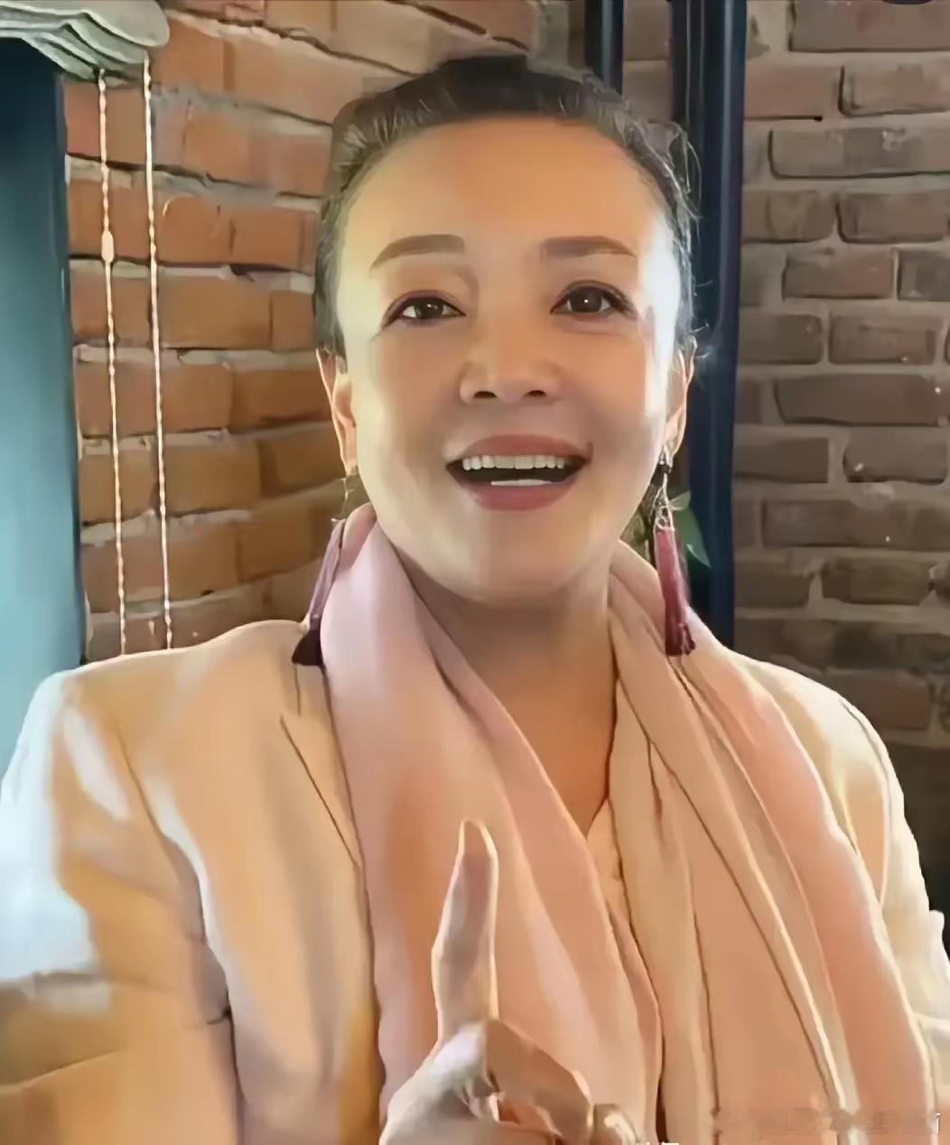 大S现在只需要静静地等两个孩子长大，等两个孩子长大之后，他们会明白其中的是非曲直