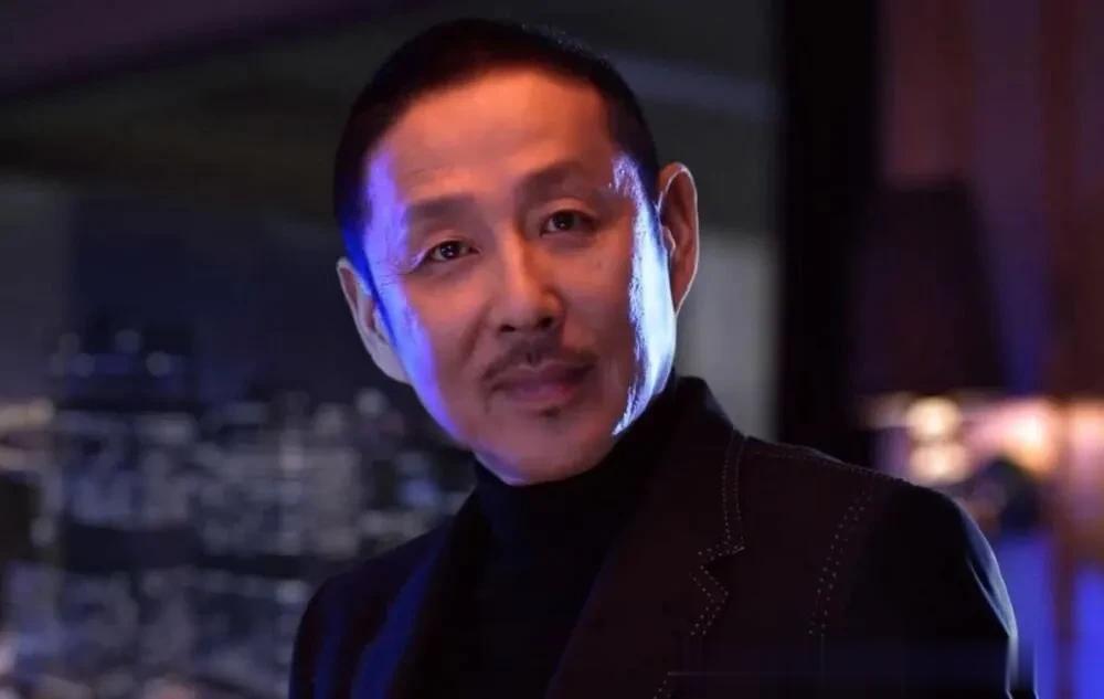 一级影帝陈道明：从一而终的爱情传奇，陈道明，中国的一级影帝，他的名字代表着中国电