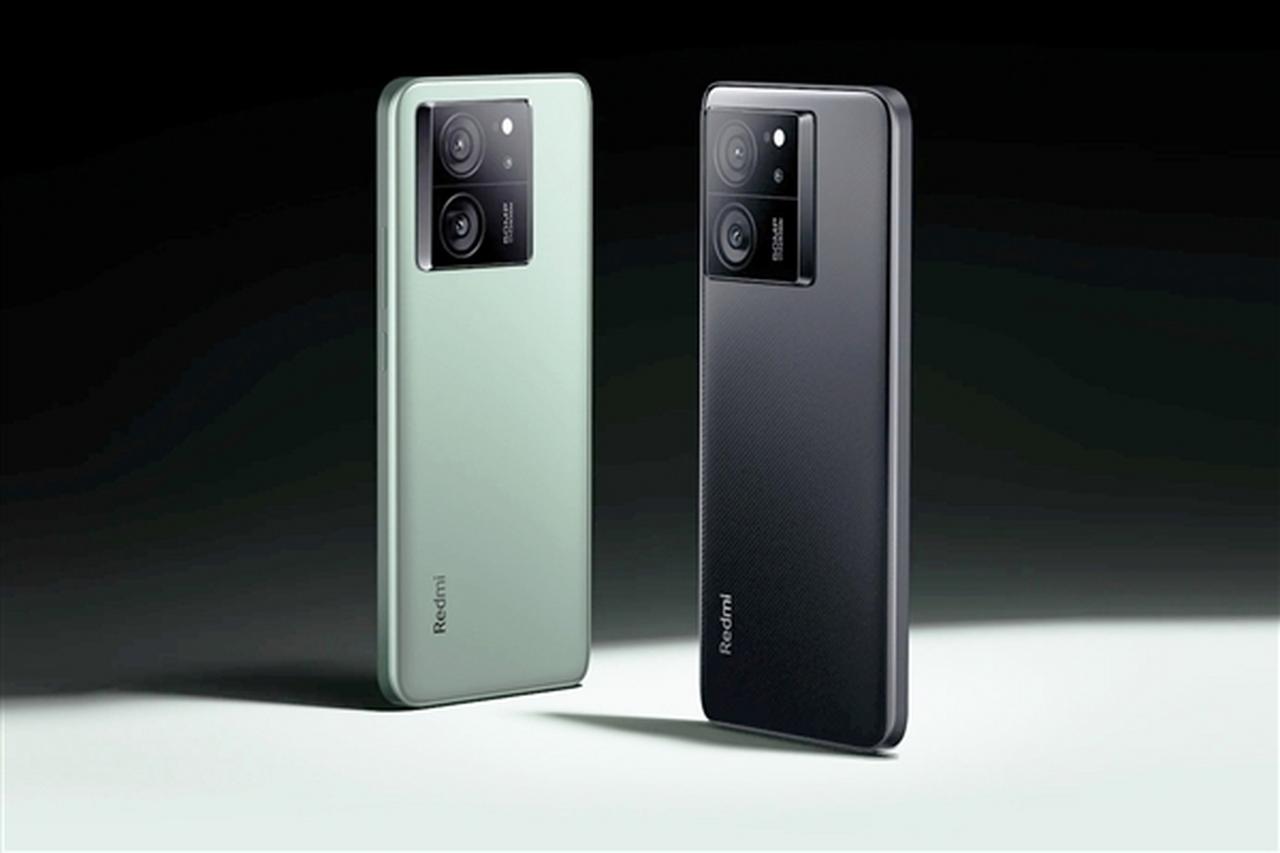 雷军亲自突击检查Redmi K70至尊版，新机性能强劲，有望成为性能之王！快来看
