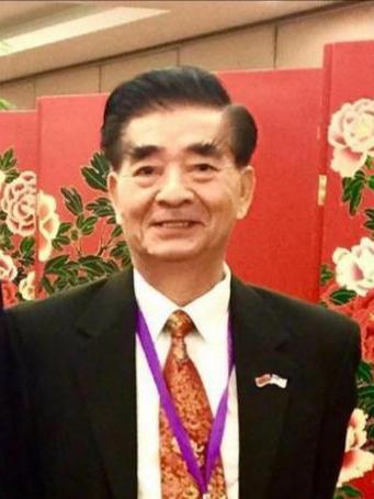 你敢信吗？美国安插在中国潜伏了多年的间谍，表面上居然是个天天笑眯眯、逢人就帮忙、