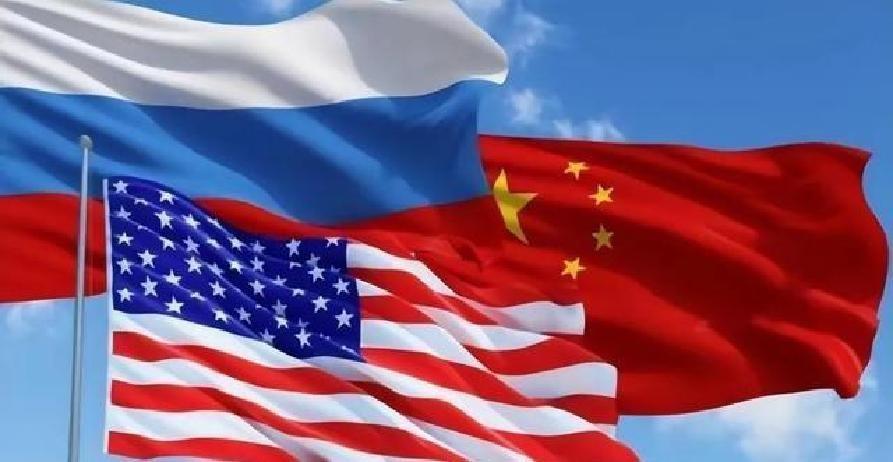 近日，普京搅动乌克兰战局让俄罗斯被推向全球舆论风暴的最中央，这事儿怎么就变成了全