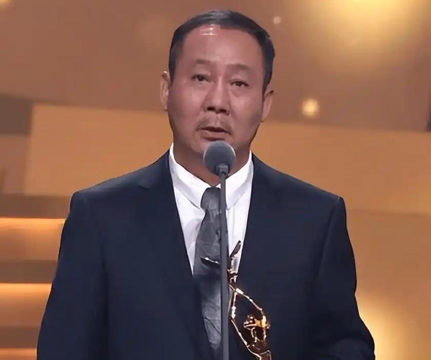 正在播出的电视剧《种墨园》里，看到演员马少骅了，剧里出演男主角的父亲，名字叫宣永