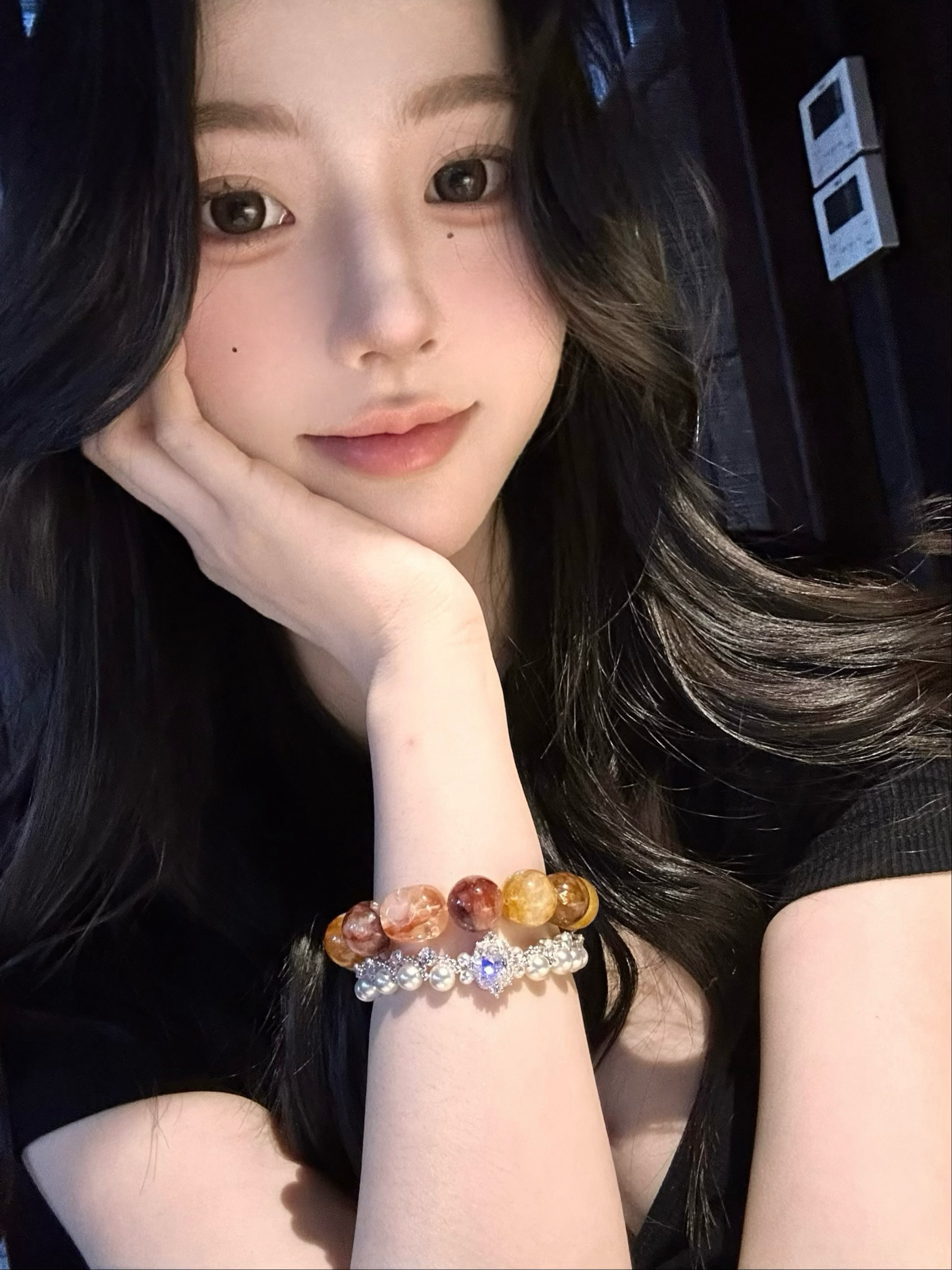 感觉我应该是张开了 化妆也开智了 10几岁的时候好像还没这么好看 