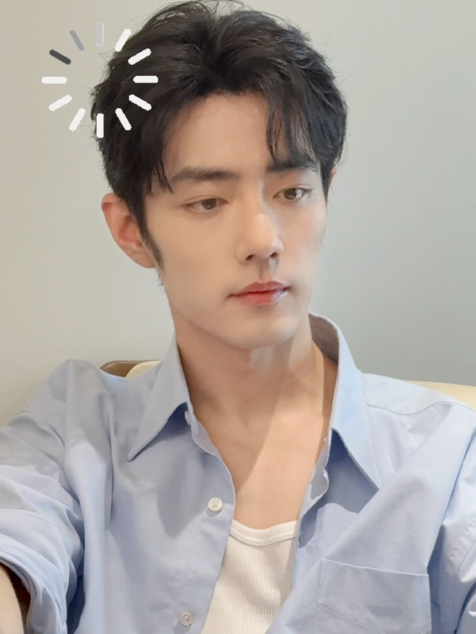 肖战假笑男孩肖战OK手势花絮  肖战假笑男孩，没想到肖战的OK手势花絮，这个特效