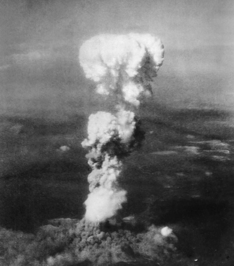 11月21日，日本原子弹氢弹爆炸受害者团体协议会联合多党派代表在东京举行集会，向