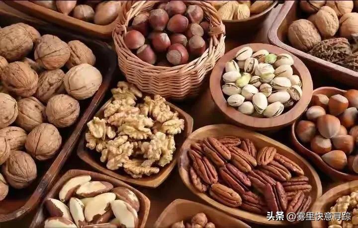这3种坚果正偷偷伤害你的血管！医生提醒：男女老少，都该少吃
 
“每天一把坚果，
