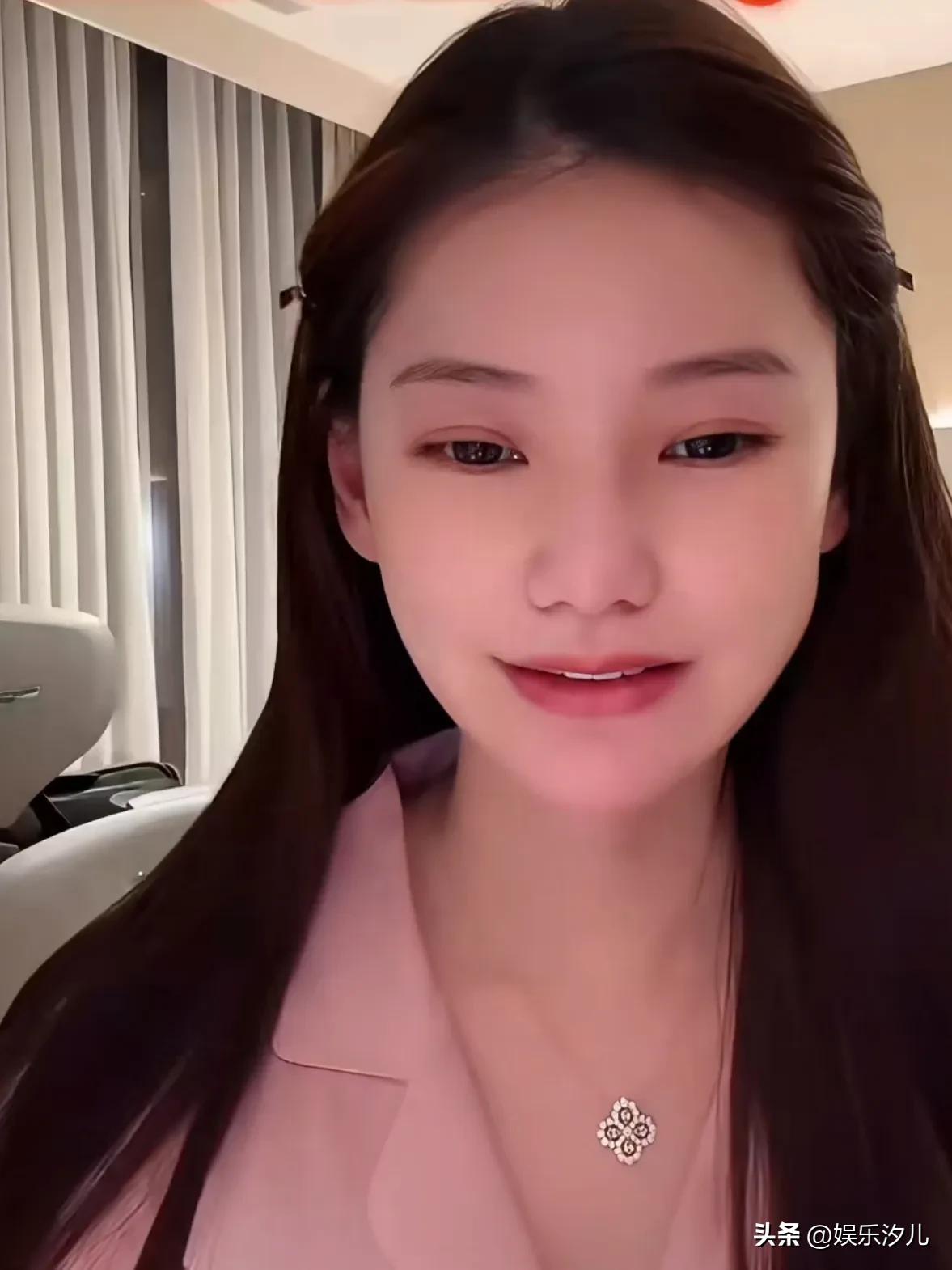 马筱梅太自律了
这么快就恢复到以前的身材