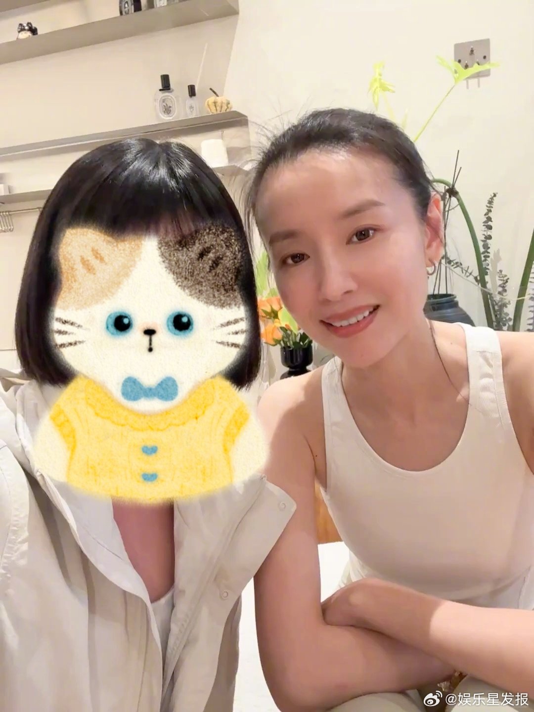偶遇董洁上普拉提课董洁45岁状态  网友偶遇上普拉提课，姐这素颜状态也太好了吧，
