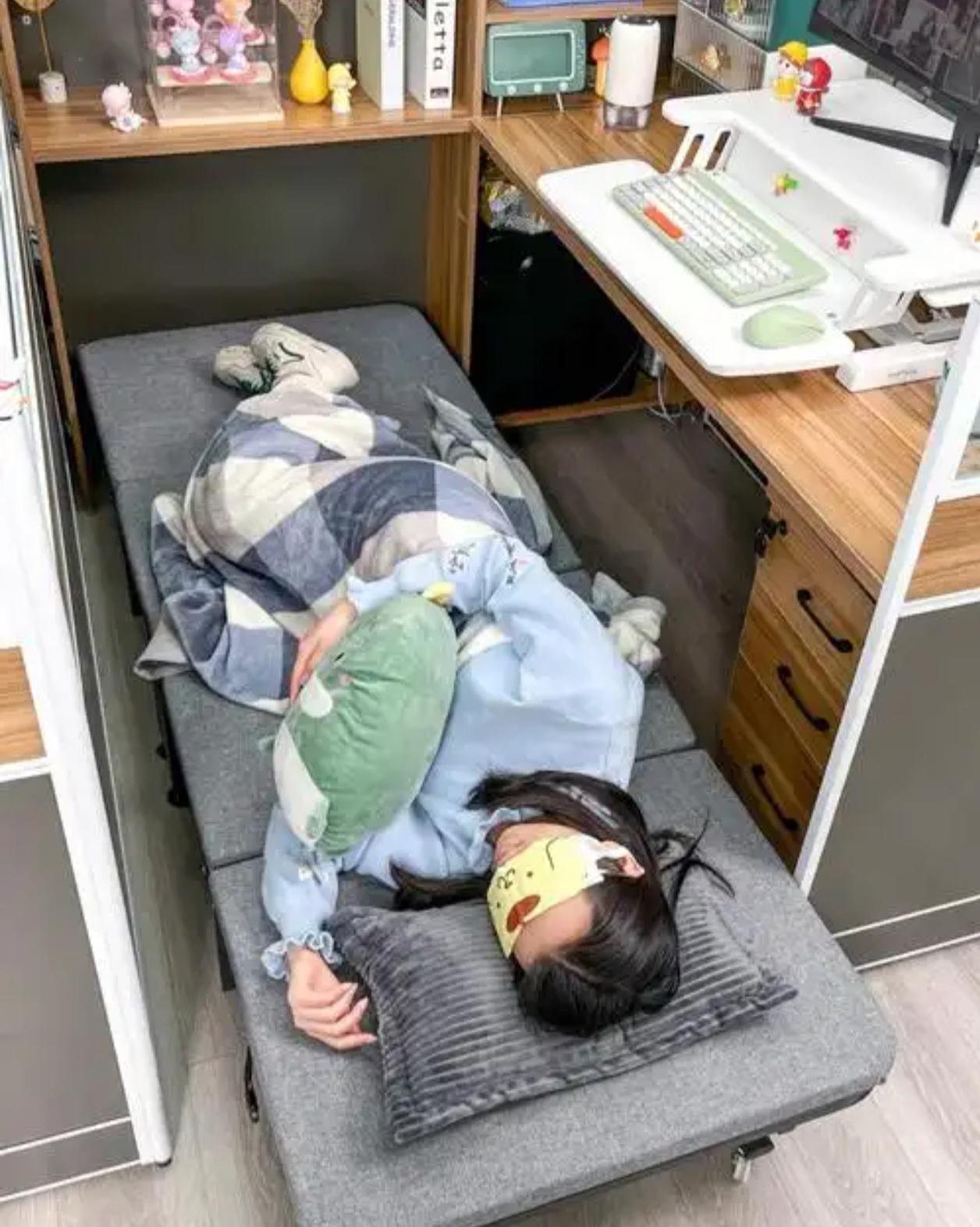 取消午休，16点提前下班，你愿意吗？

“午休”和“早下班”二选一，这道题你会怎