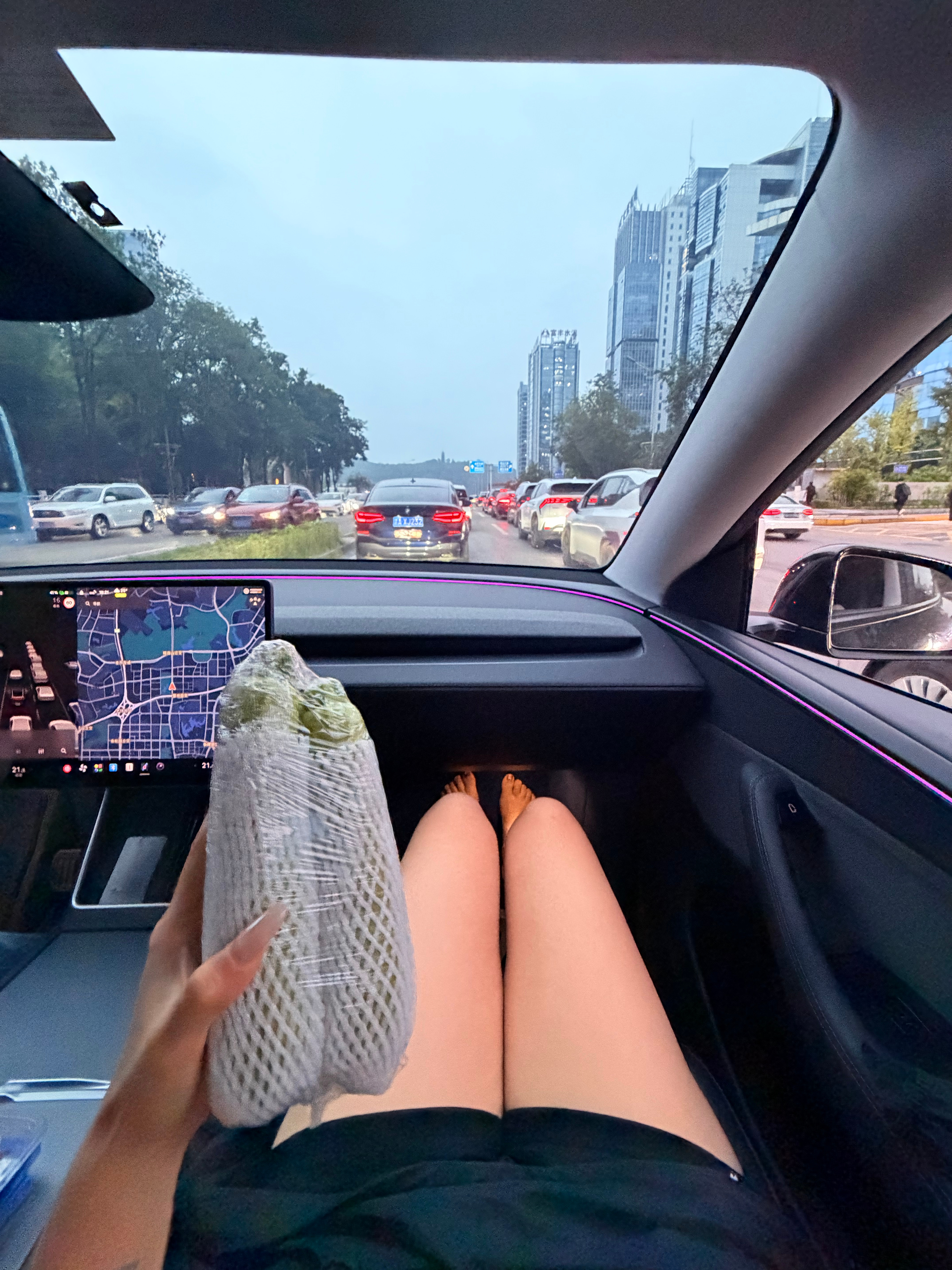 下班 还游了个泳 买菜回家～ ​​​