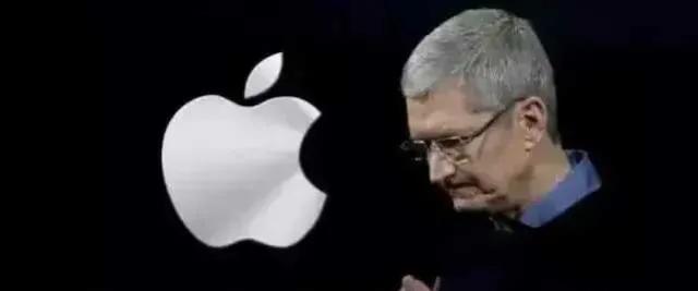 新仇旧怨，马斯克怒喷苹果没有创新。继罗永浩对苹果新品iPhone15发出质疑后，