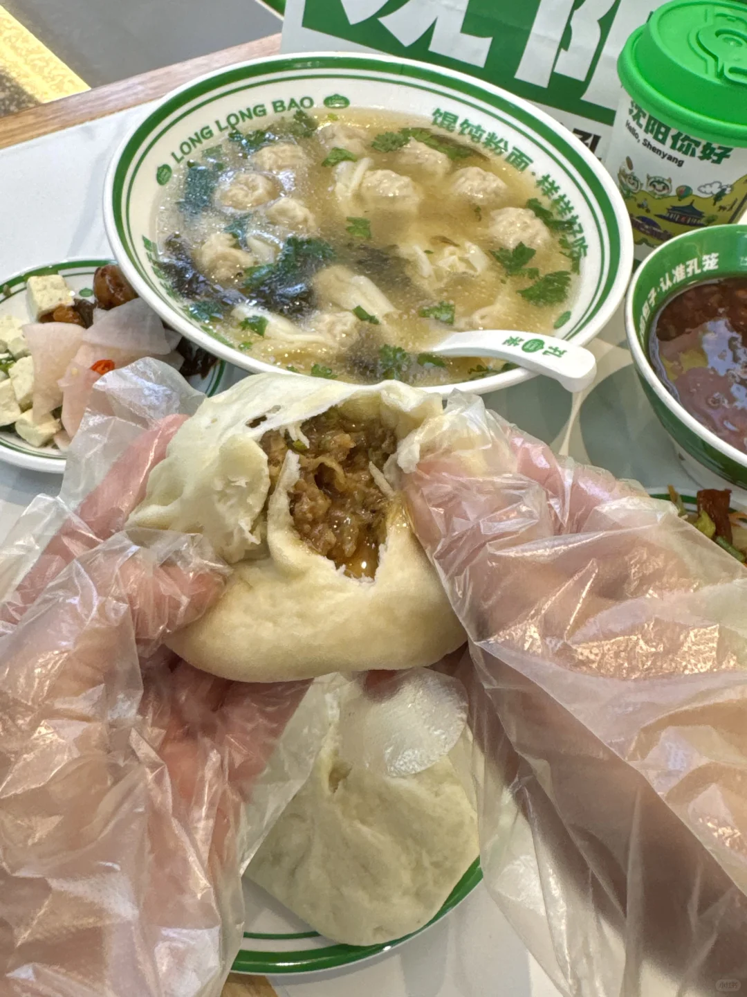 店里人都在吃的大包子，买包子认准他家了！