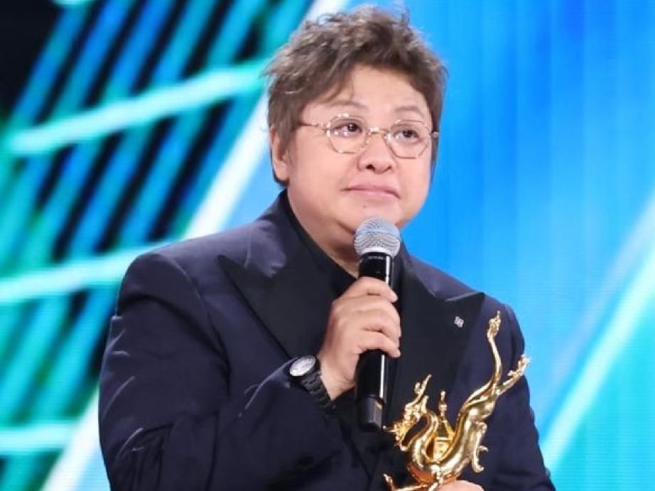 韩红是一个艺术家吗？韩红是艺术家。集歌唱家与创作人于一身，作品融合民族与流行。演