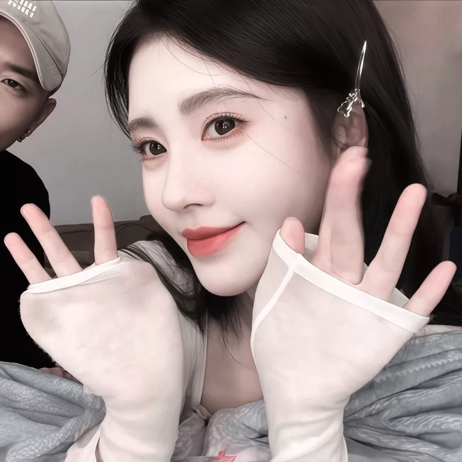 Hahhhxswm[超话]萌萌的婧祎头像来咯！好萌！[爱慕][爱慕] ​​​