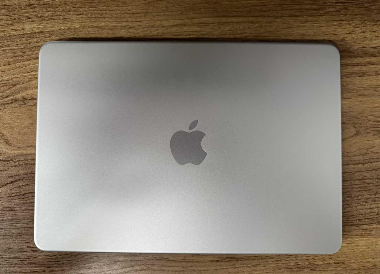 Macbook Neo非常好评！
1、性能方面：完全满足我的需求，我已经有台式和