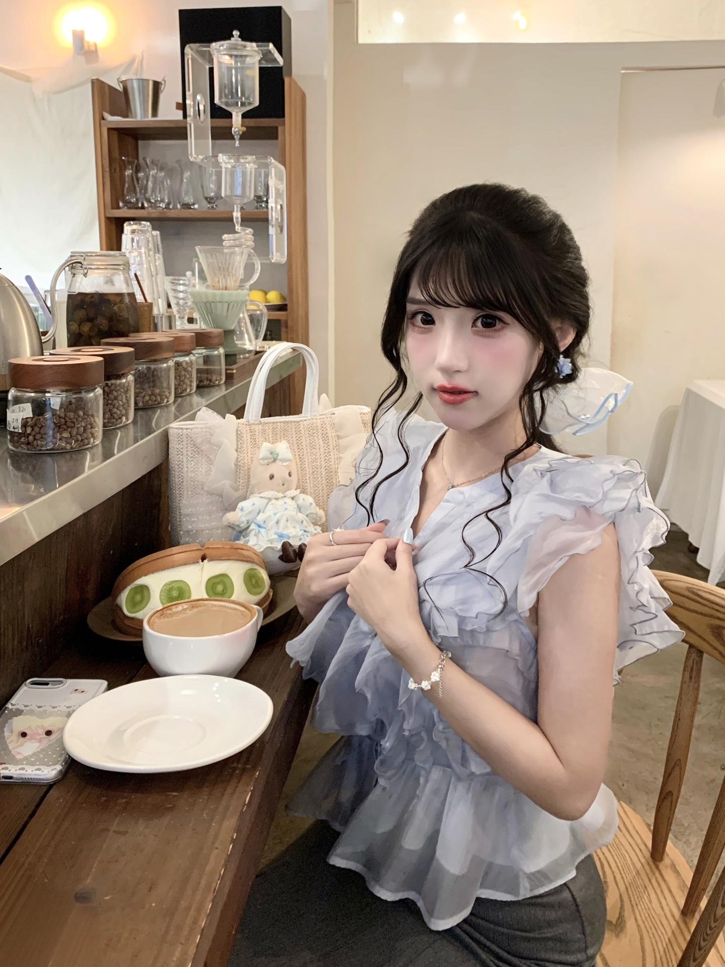 ⁺ ｡♡⃘清楚系女子🫧₊˚。浴花上衣和鱼尾裙绝配 好有透明感！
