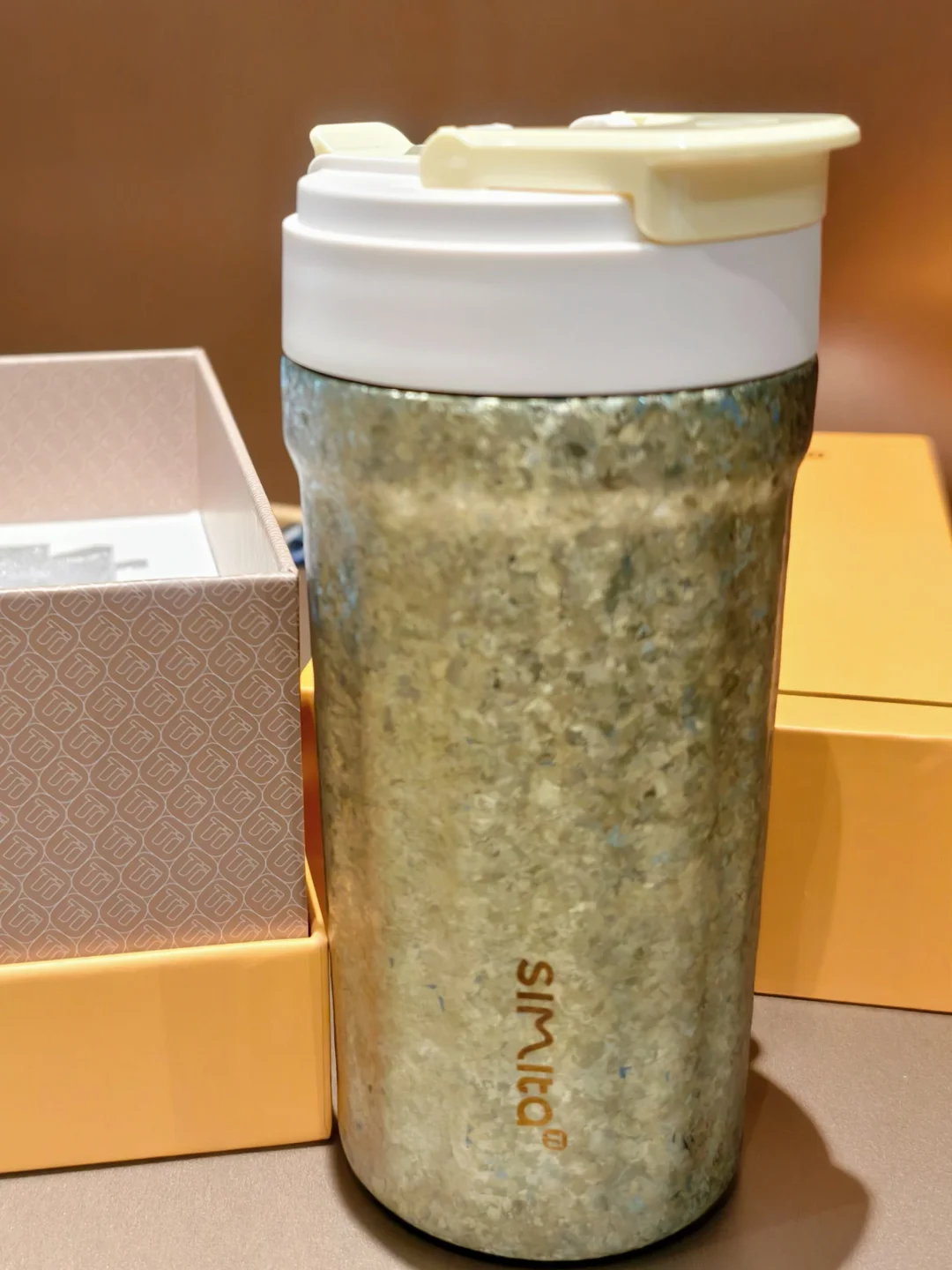 谁能拒绝施密特的咖啡杯！喝着热饮超暖心🍜