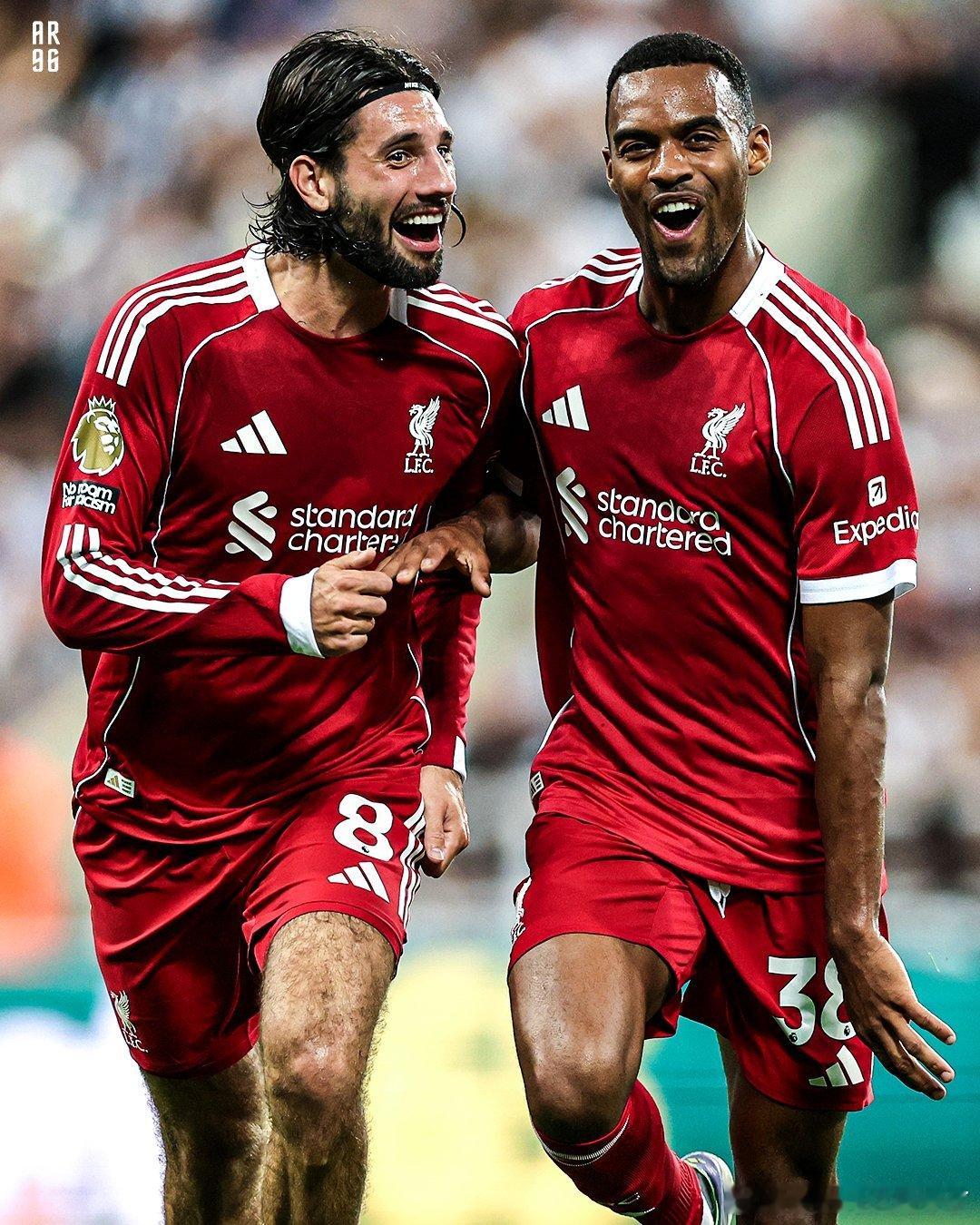 斯洛特评价三名中场球员：