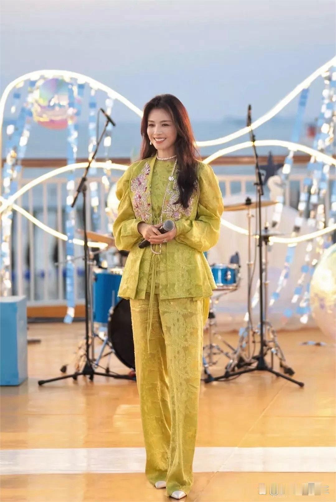 刘涛真美，颜值高 