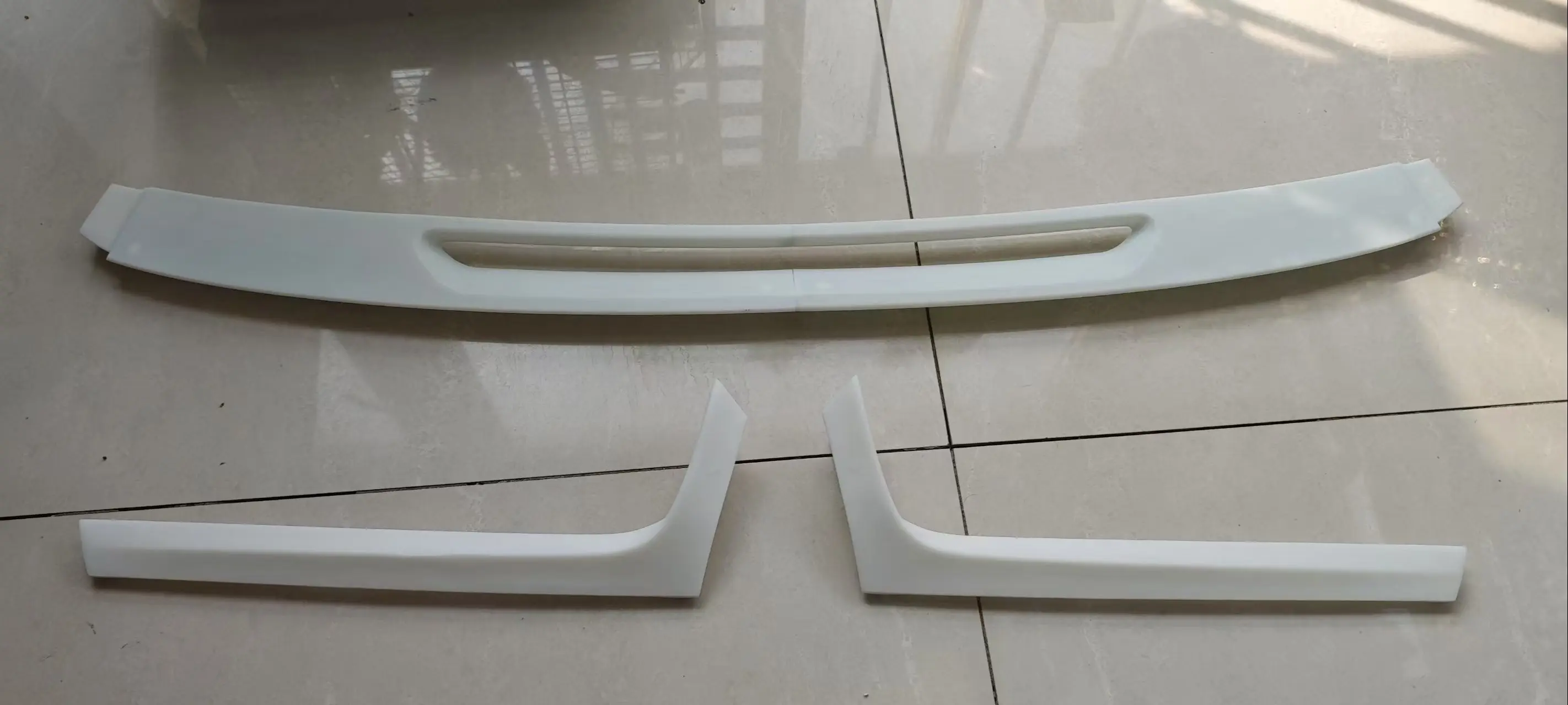 蔚揽rline尾翼样品已出，量产为黑色无漆无胶，升级rline外观套件必备