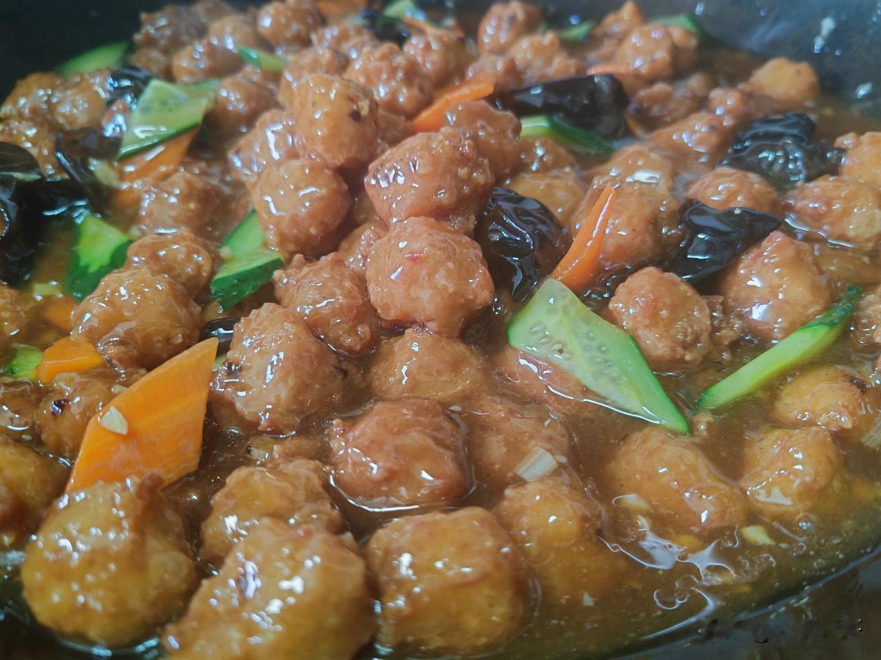 13元在滨州吃到了东北流动盒饭！阿姨追着给我加肉🥹

滨州街头真的卧虎藏龙啊