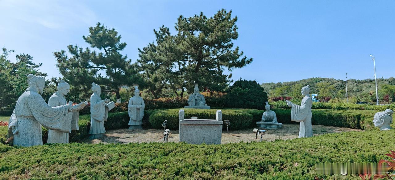 晒图笔记大赛公元前219年，秦始皇东巡，在山东文登召集文人歌功颂德的雕像。（坐落
