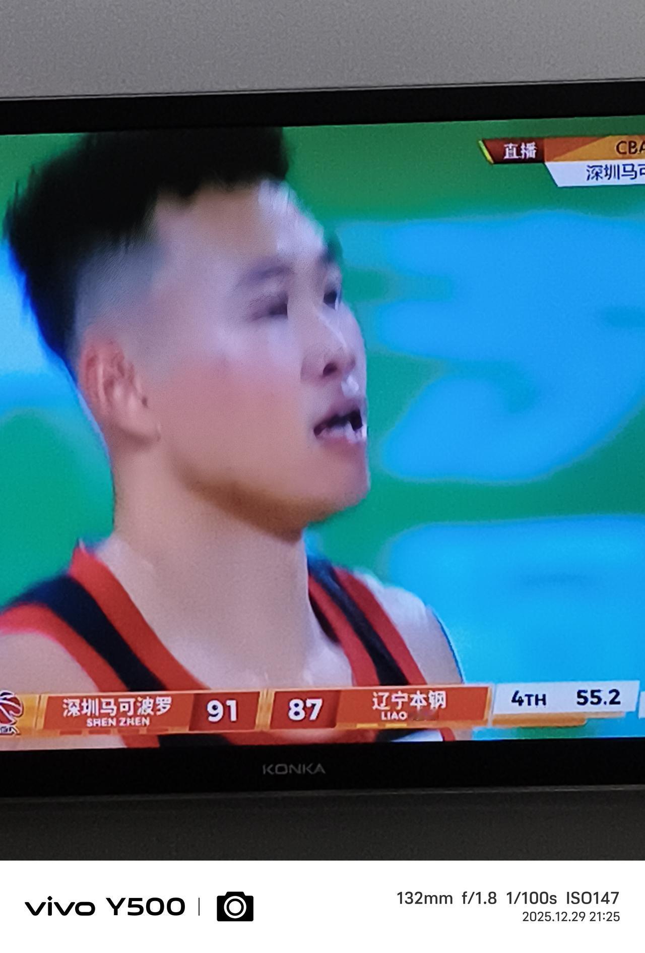 莫兰德出场时间过长，他的体力和情绪耐心不够用；
威尔斯缺勤；
姜宇星本场发挥不稳