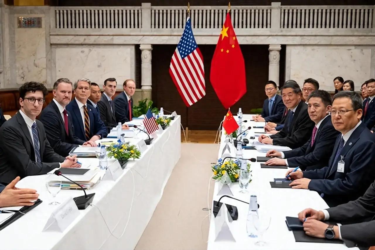300亿美元对等降税能安排好，对特朗普不是坏事。中美经贸团队正推进 300 亿美