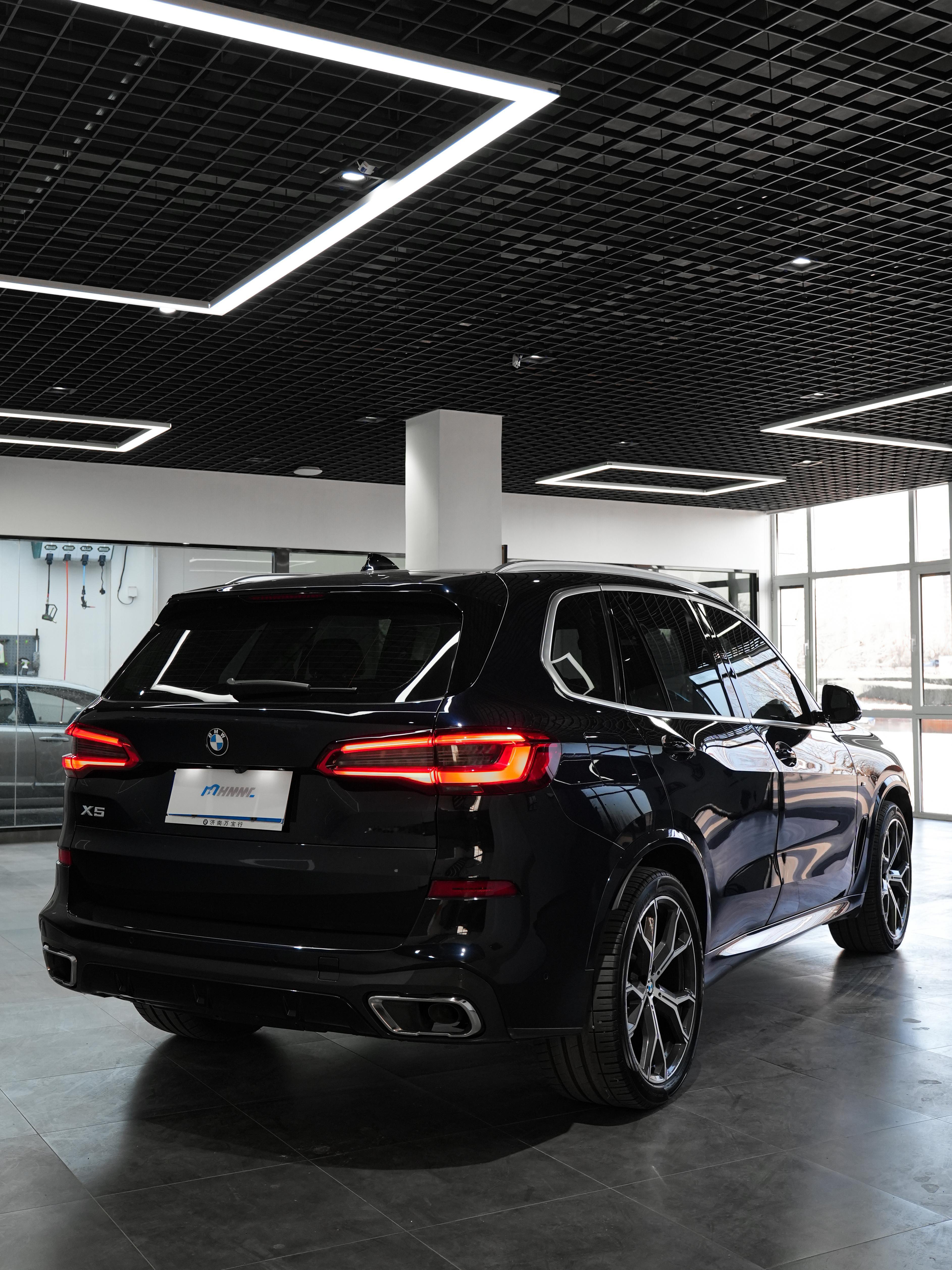 老哥15 年买的霸道 4.0 顶配开了 11 年，全车原漆 8 万公里纯城市通勤