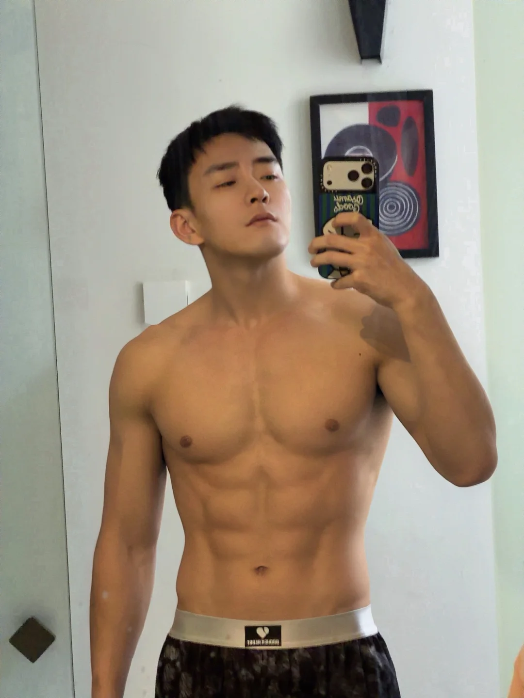 暗里着迷☔️🖤