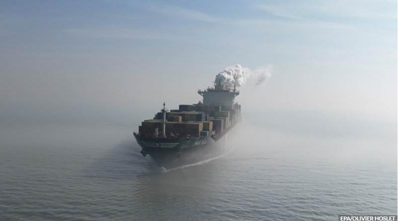 美国宣布为霍尔木兹海峡油轮提供200亿美元再保险计划
美国特朗普政府周五宣布了一