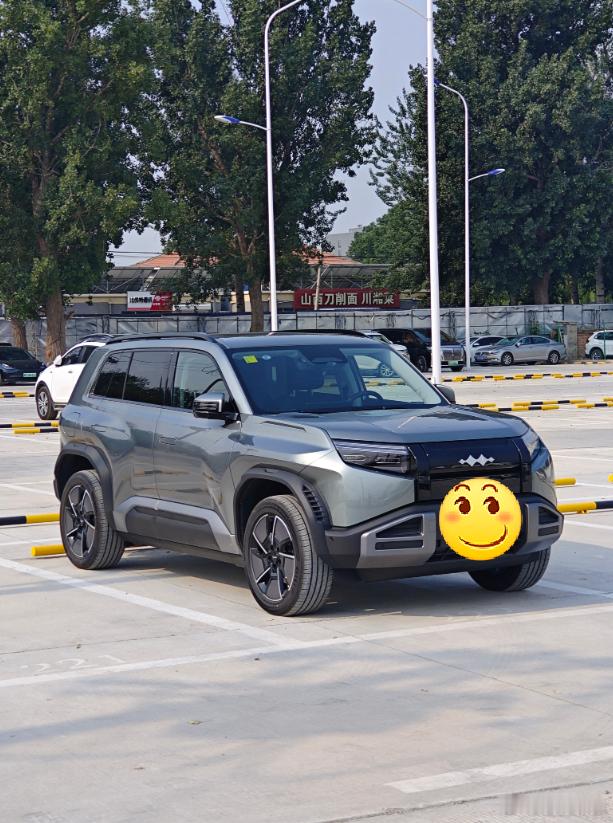 以前本来没想换钛3，看的是另一款车，当时冲动提了钛3还有点后悔，觉得另一款车才是