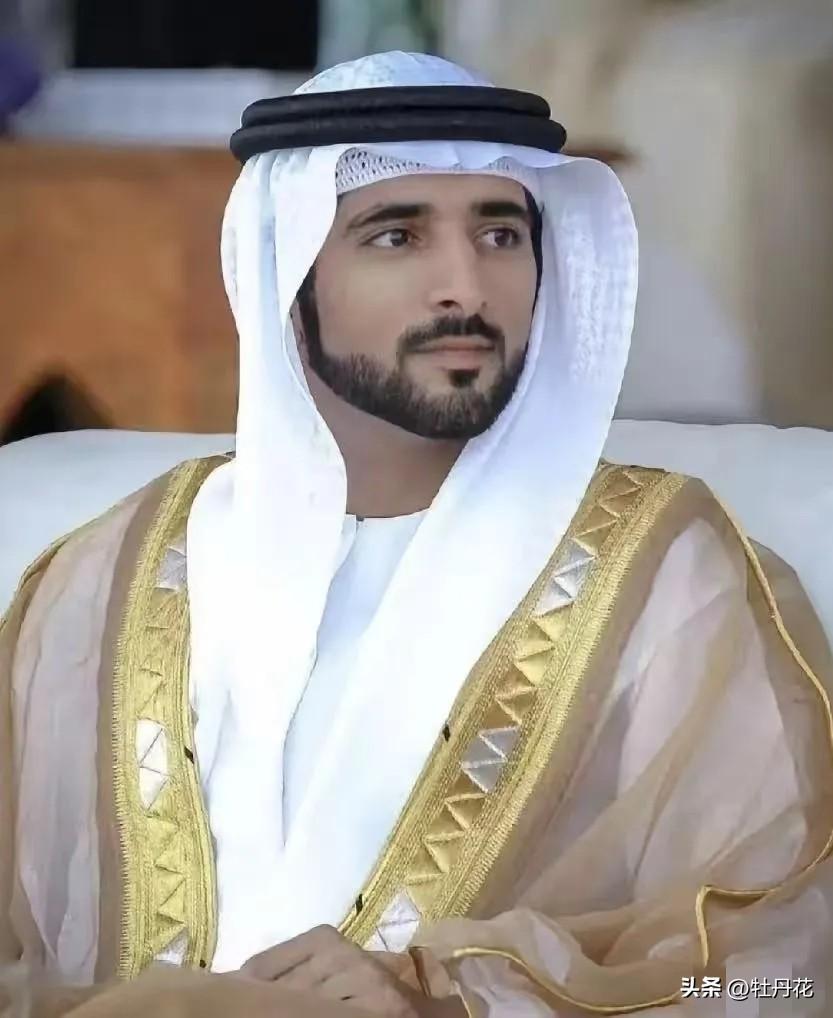 沙特这几日可谓是干了件惊天动地的大事，25艘超大的油轮，满载5000万桶原油，直