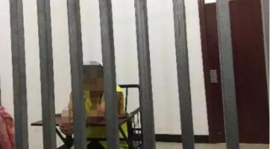 现实版的“真是饿了”！广西一男子偷偷进入67岁大妈家中，趁其熟睡与之发生关系！大