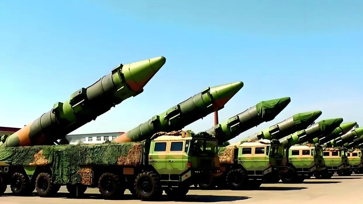 日本不是乌克兰，如果日本执意要打，我们要时刻做好准备，一旦动手，最好的方式是一次