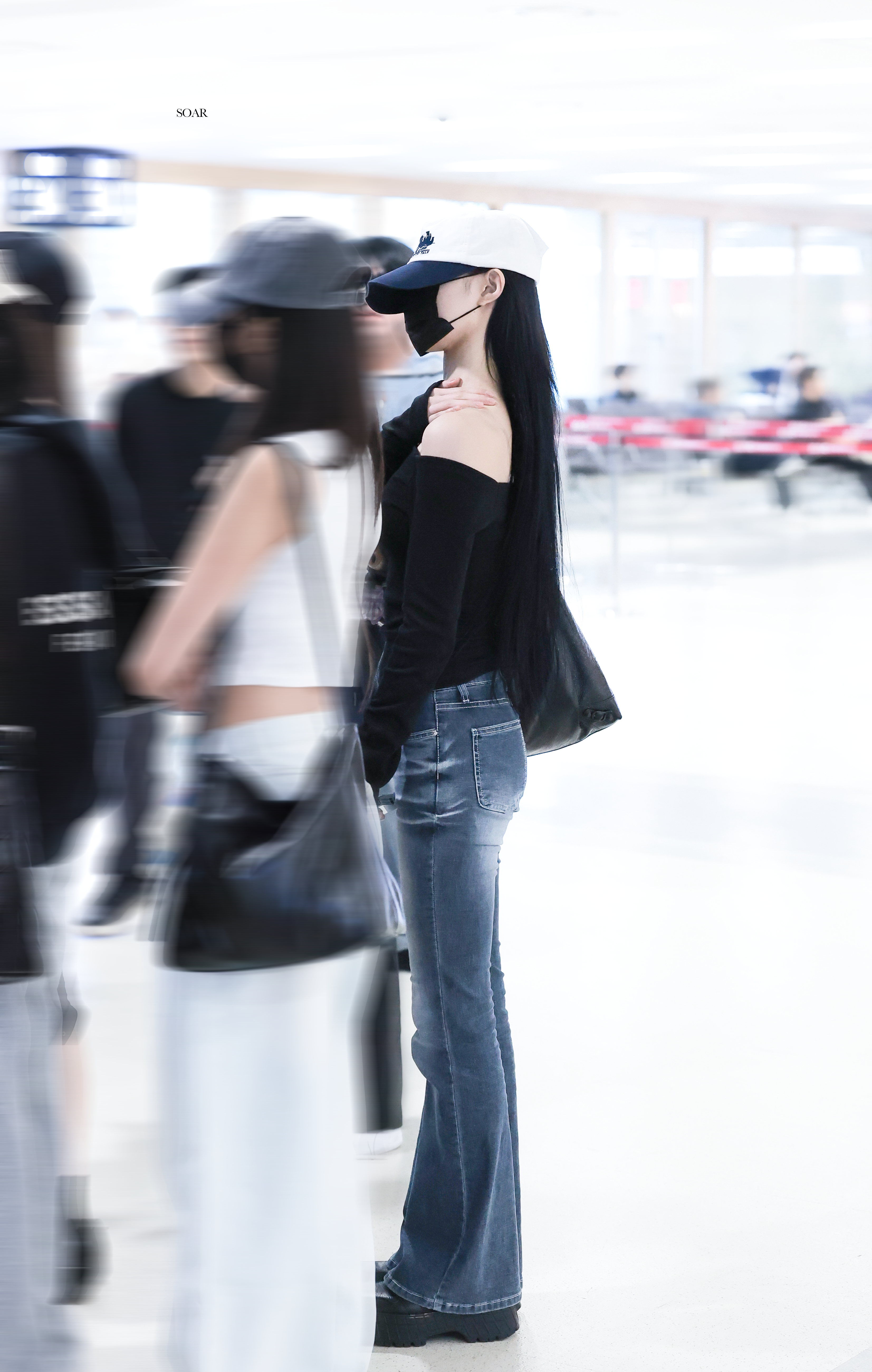 真正的女神就是遮住脸 女神感依旧会从体态上满满散发出来[馋嘴] ​​​